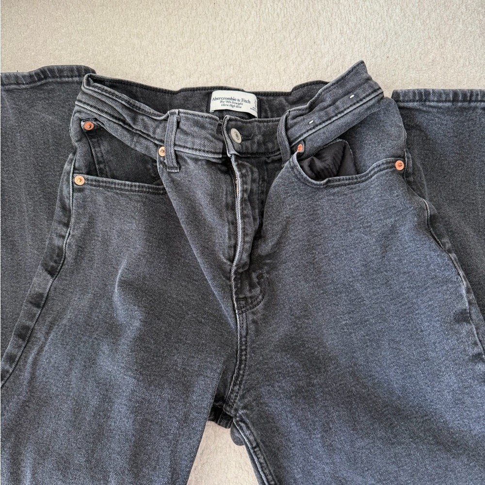 Abercrombie & Fitch Dark Gray Relaxed Jeans